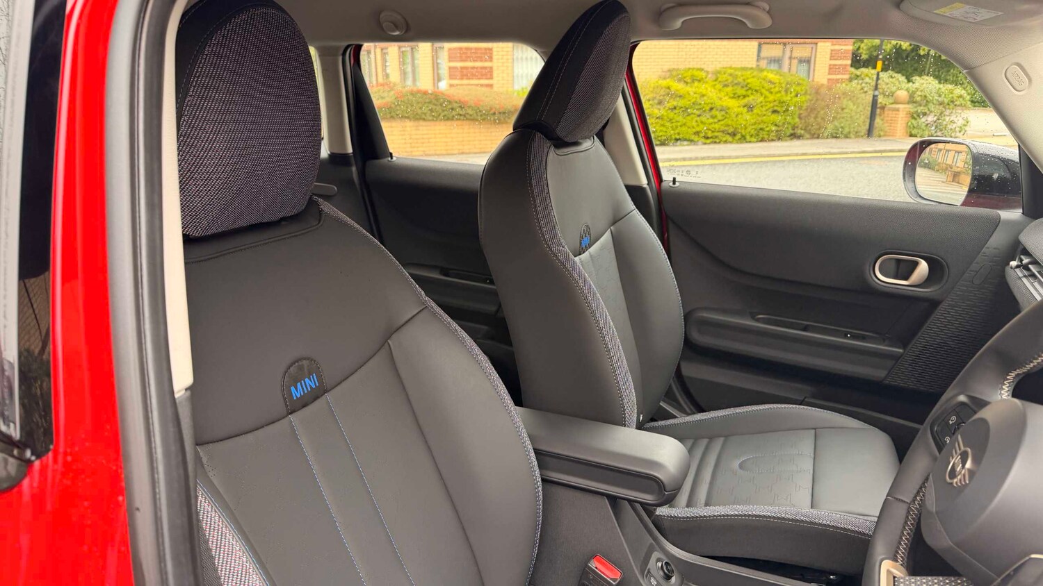 Used MINI Cooper 2025 for sale - 78137589: Photo 11