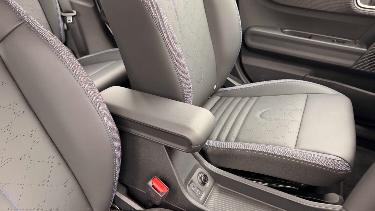 Used MINI Cooper 2025 for sale - 78137589: Photo 12