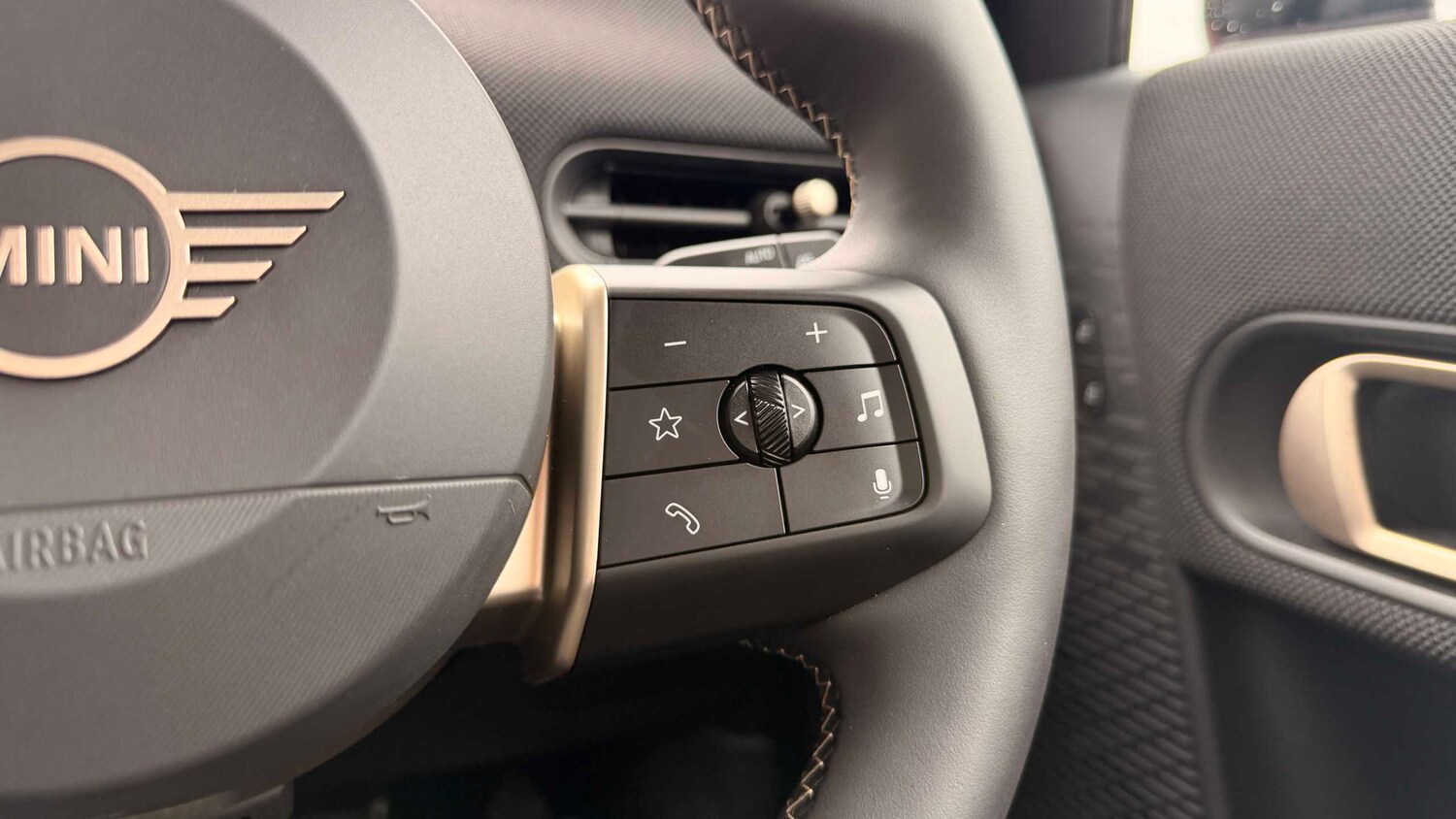 Used MINI Cooper 2025 for sale - 78137589: Photo 30
