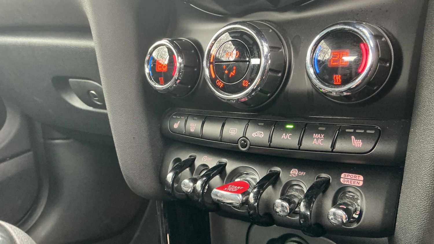 Used MINI Convertible 2023 for sale - 76610617: Photo 34