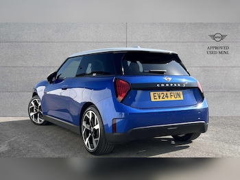 Used MINI Cooper 2024 for sale - 78209184: Photo