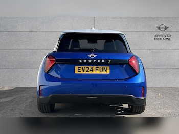 Used MINI Cooper 2024 for sale - 78209184: Photo