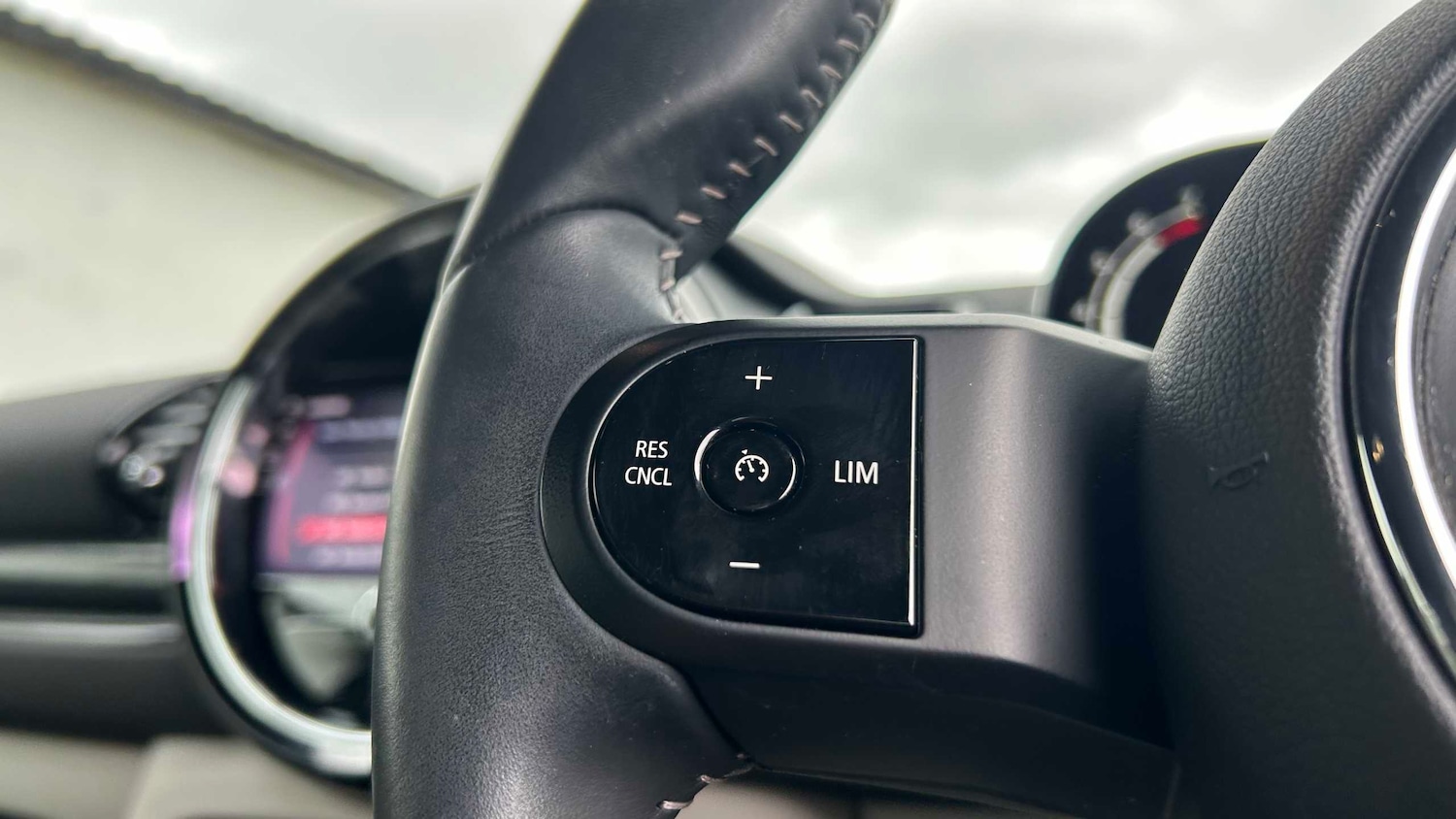 Used MINI Clubman 2024 for sale - 77914145: Photo 32