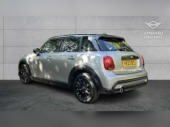 Used MINI Hatch 2023 for sale - 79390839: Photo