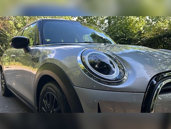 Used MINI Hatch 2023 for sale - 79390839: Photo