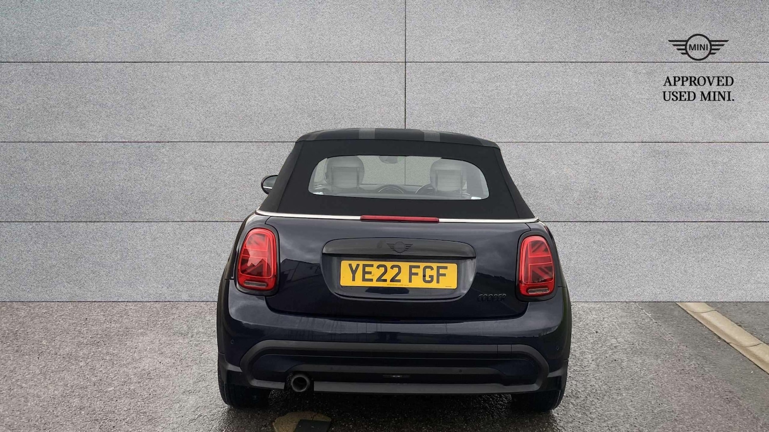 Used MINI Convertible 2022 for sale - 77076662: Photo 2