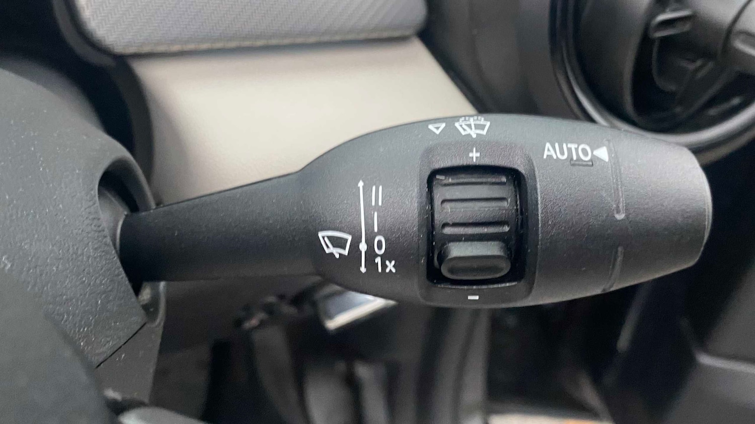 Used MINI Convertible 2022 for sale - 77076662: Photo 21