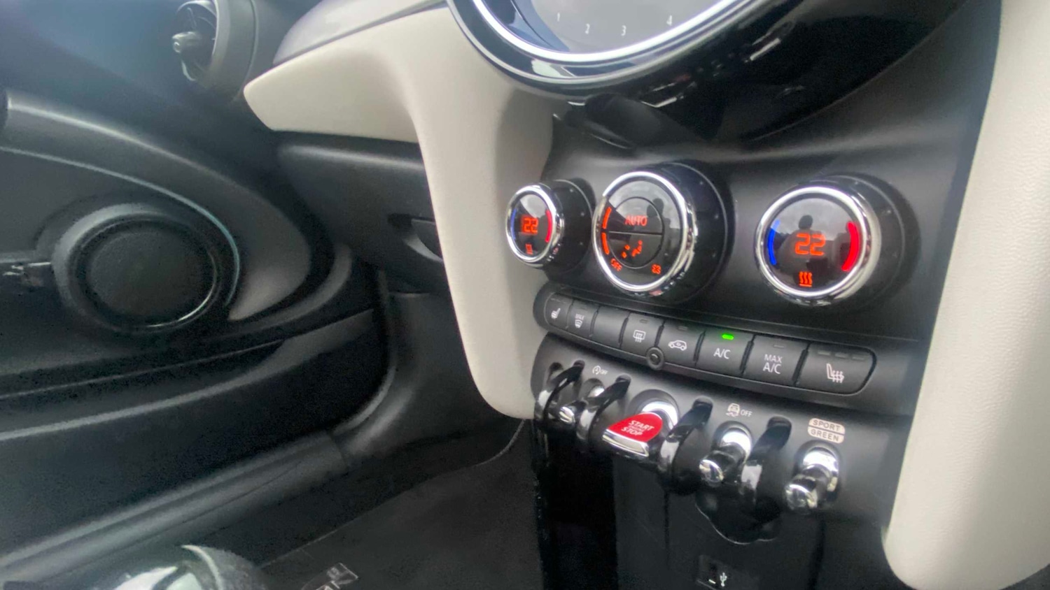 Used MINI Convertible 2022 for sale - 77076662: Photo 25