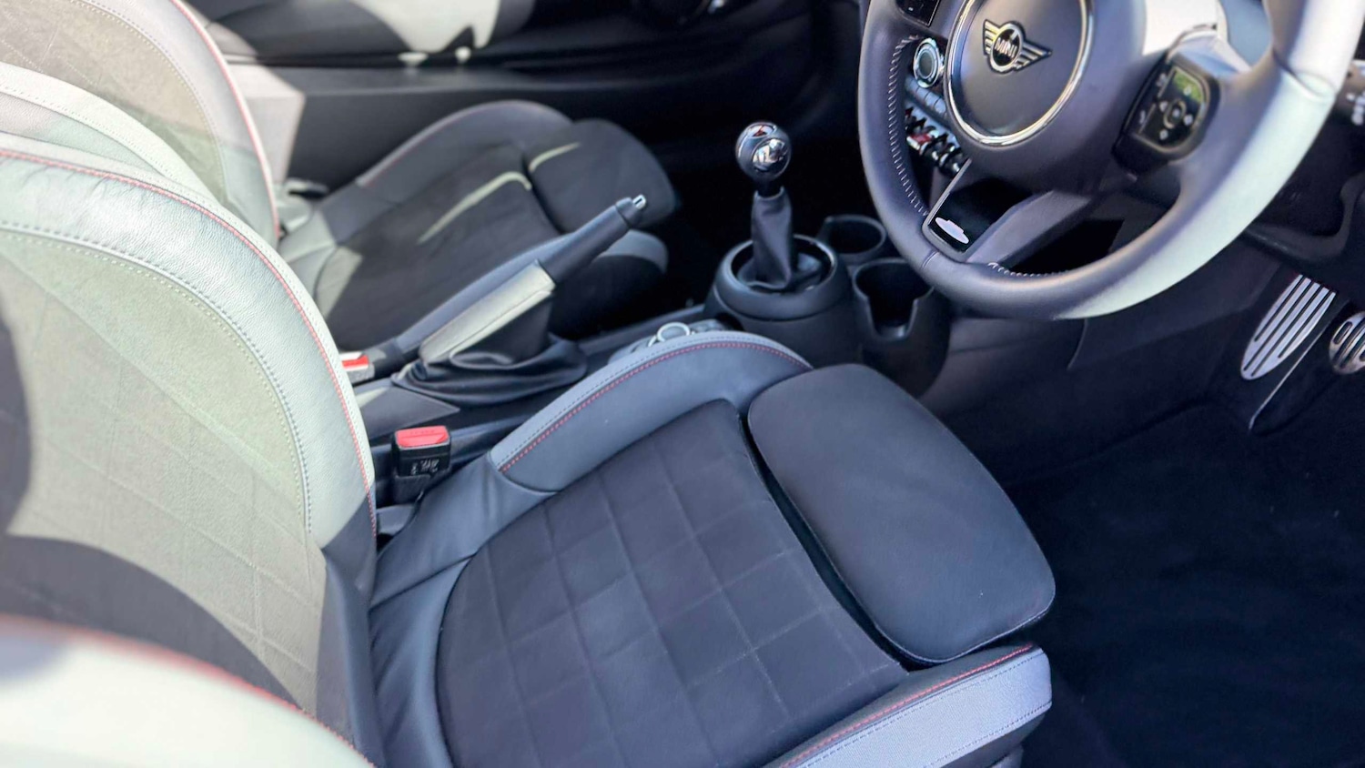 Used MINI Hatch 2021 for sale - 76442456: Photo 24