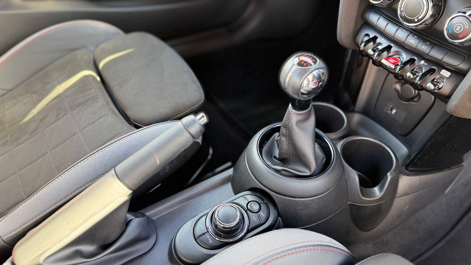 Used MINI Hatch 2021 for sale - 76442456: Photo 29