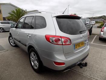 Used Hyundai Santa Fe 2011 for sale - 75582110: Photo