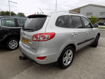 Used Hyundai Santa Fe 2011 for sale - 75582110: Photo