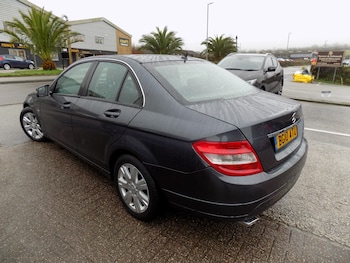 Used Mercedes-Benz C Class 2010 for sale - 77592922: Photo