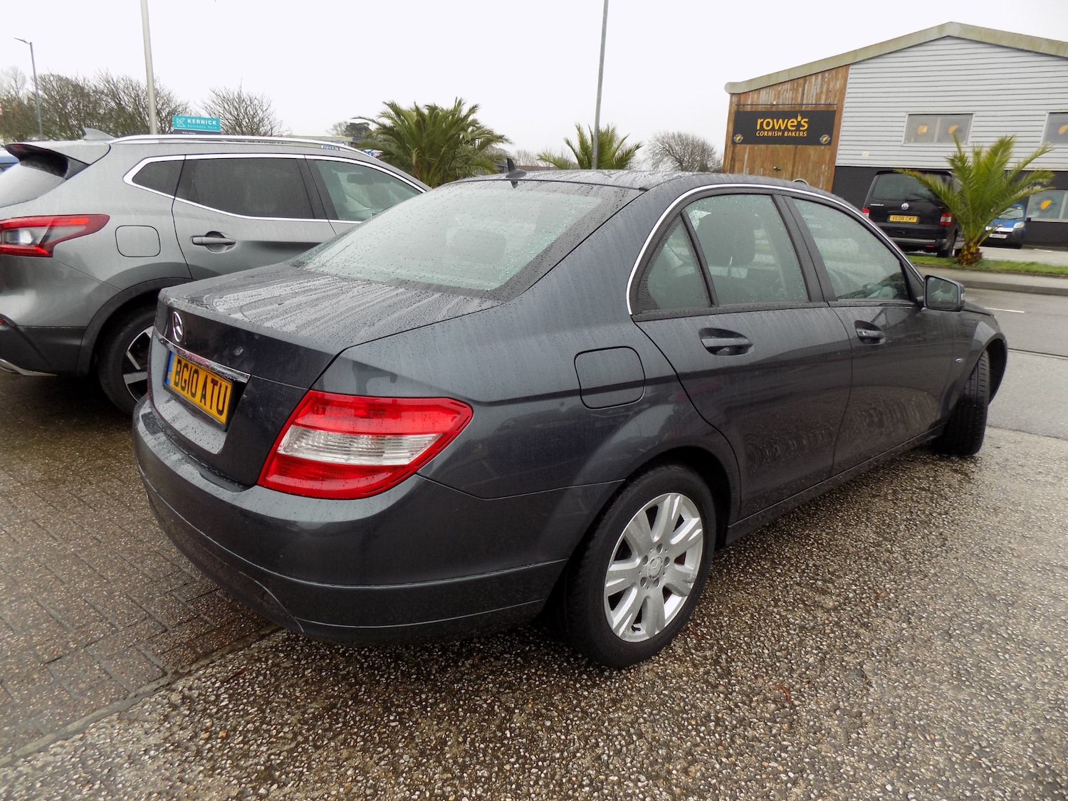 Used Mercedes-Benz C Class 2010 for sale - 77592922: Photo 4