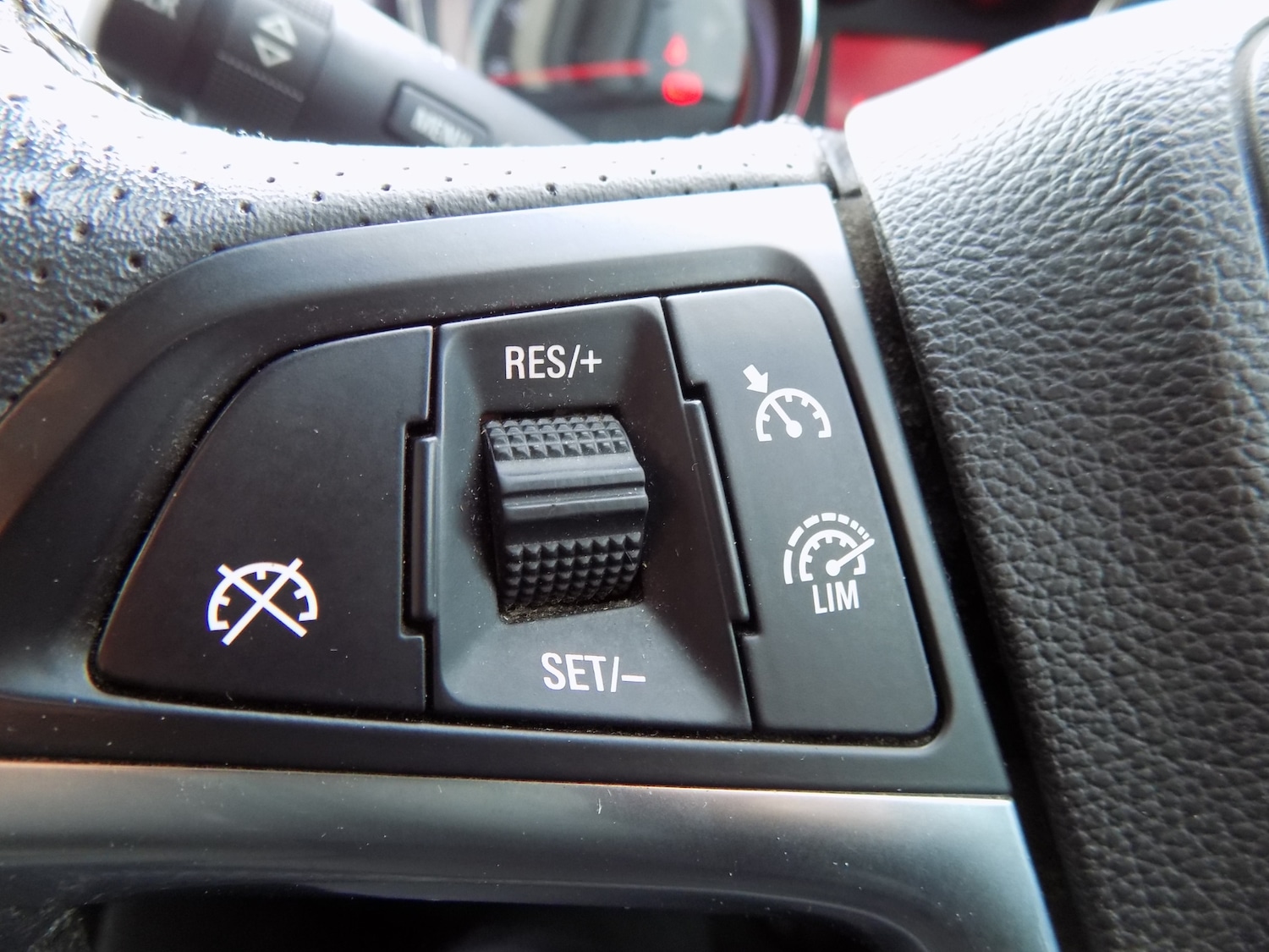 Used Vauxhall Astra 2013 for sale - 77013203: Photo 13