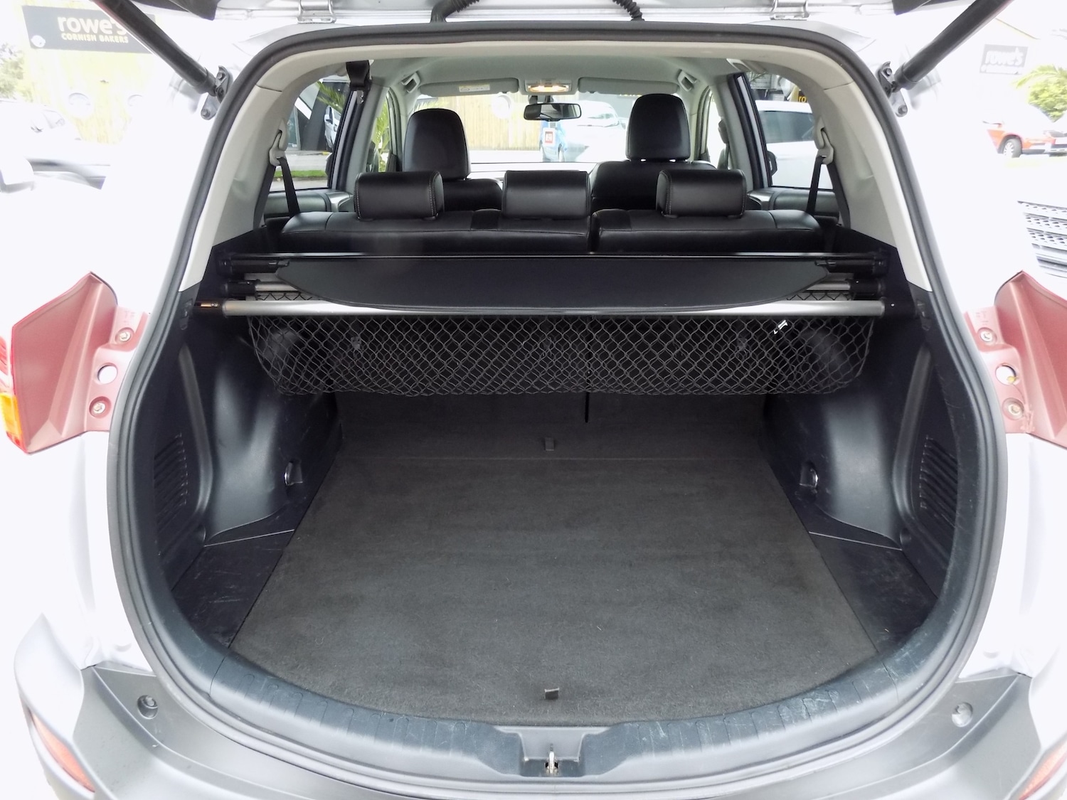 Used Toyota RAV4 2014 for sale - 76274265: Photo 5