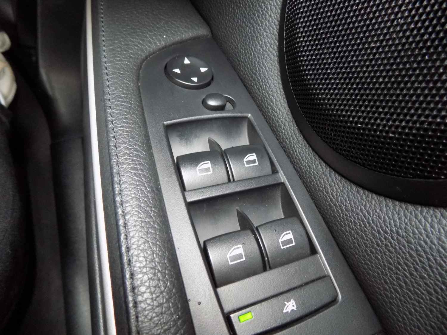 Used BMW 3 Series 2010 for sale - 76531145: Photo 18