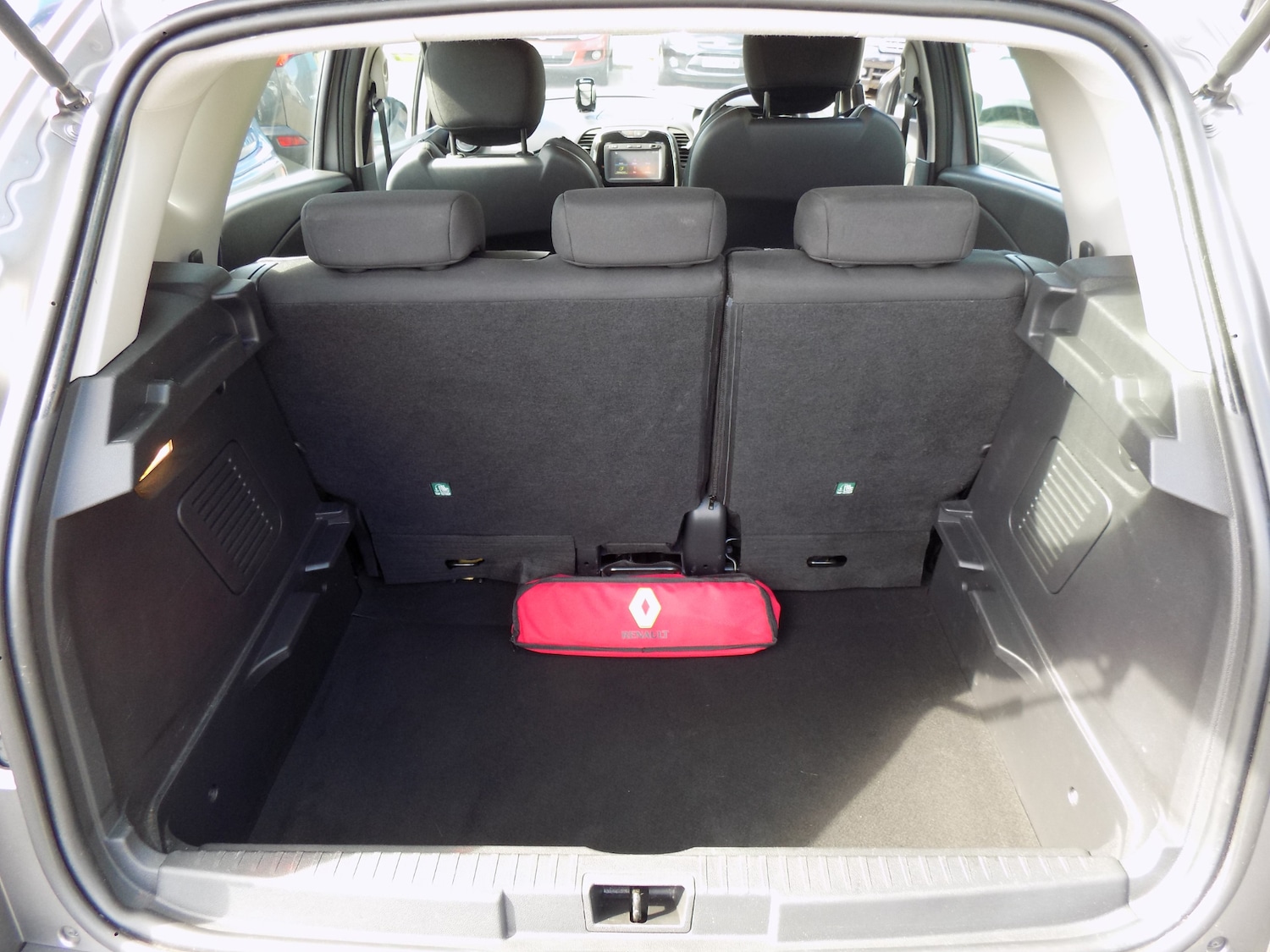 Used Renault Captur 2016 for sale - 77998793: Photo 5