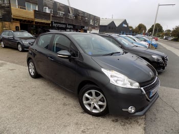 Used Peugeot 208 2013 for sale - 79672853: Photo