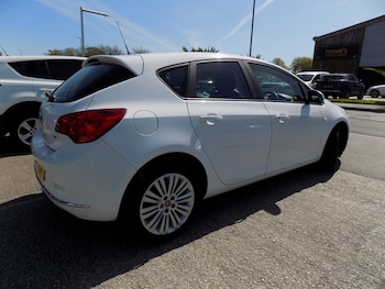 Used Vauxhall Astra 2013 for sale - 78178292: Photo