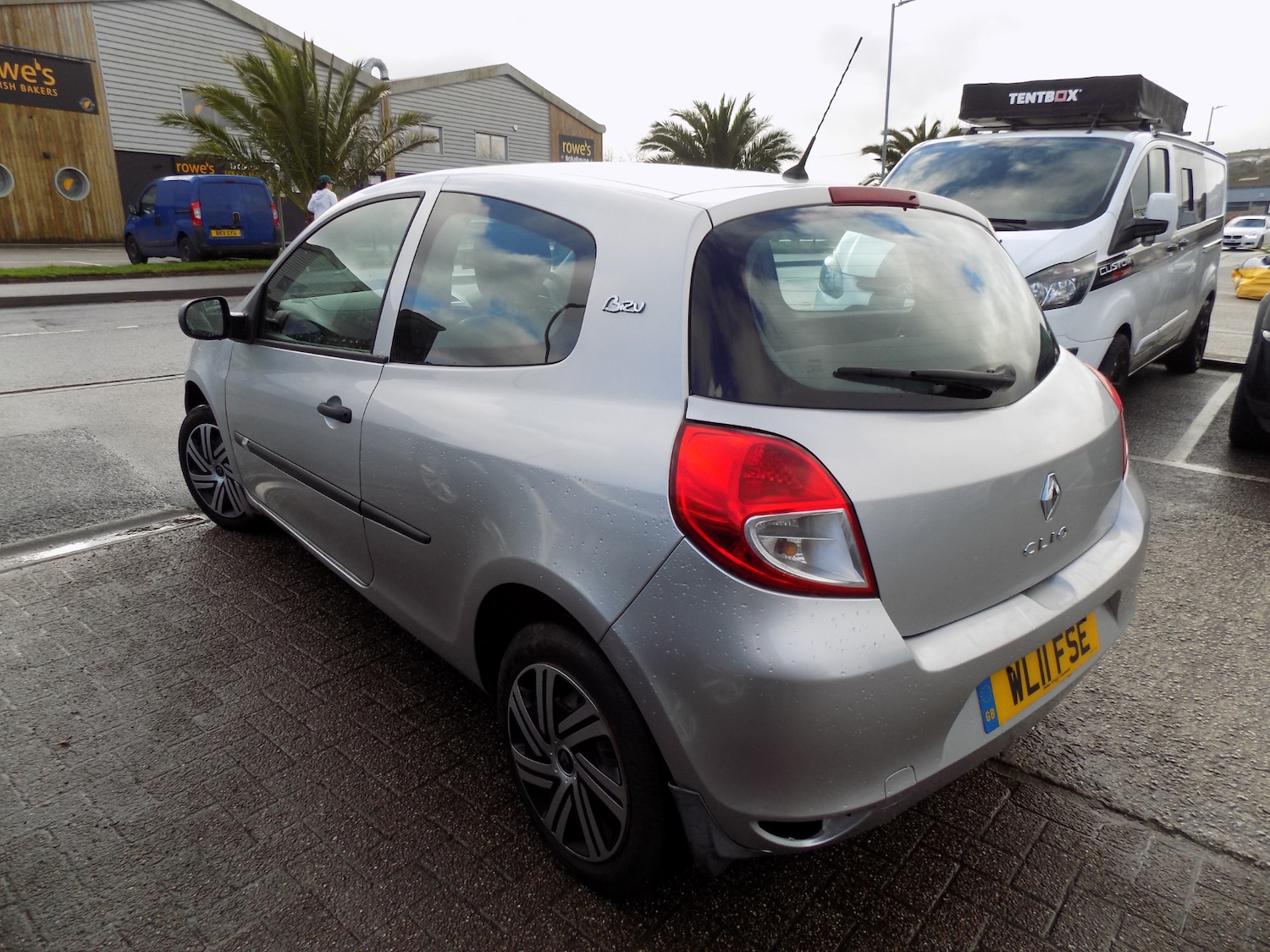 Used Renault Clio 2011 for sale - 77504386: Photo 3