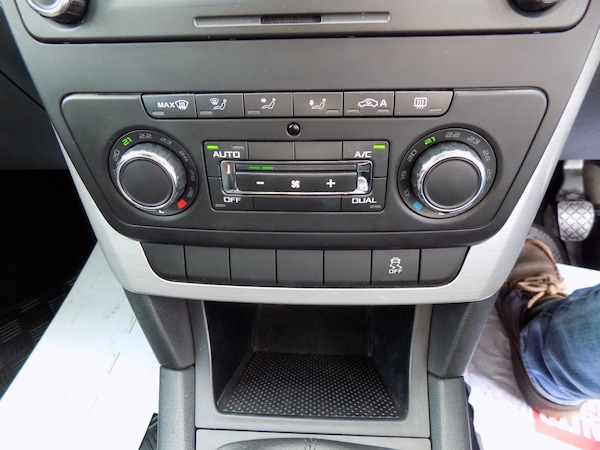 Used Skoda Yeti 2014 for sale - 75703046: Photo 11