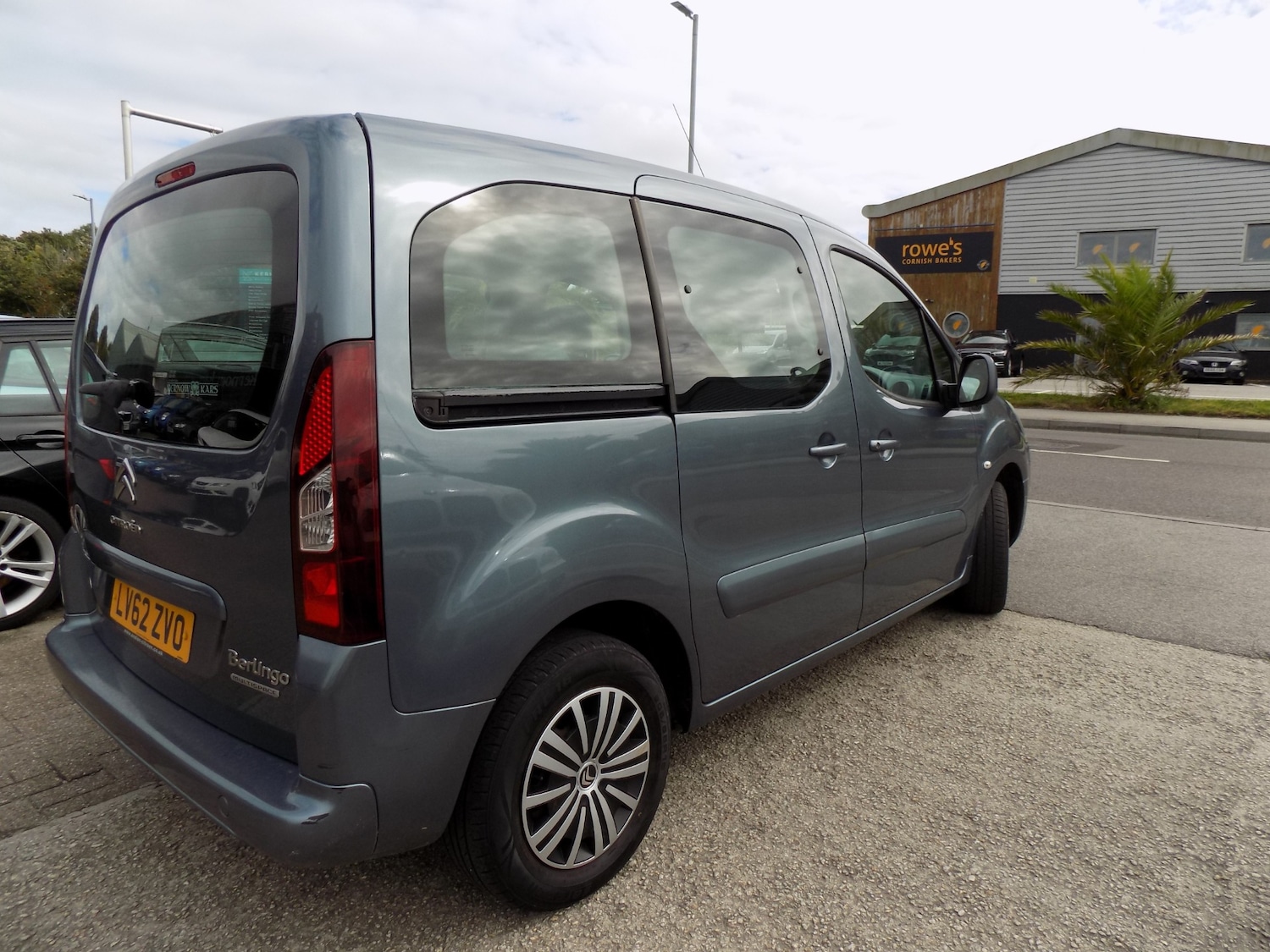 Vehicle 4