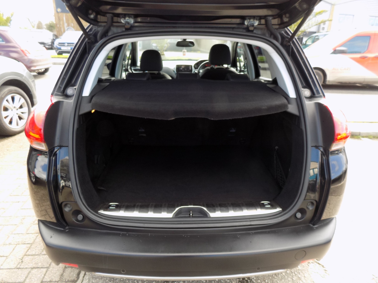 Used Peugeot 2008 2016 for sale - 77845084: Photo 5