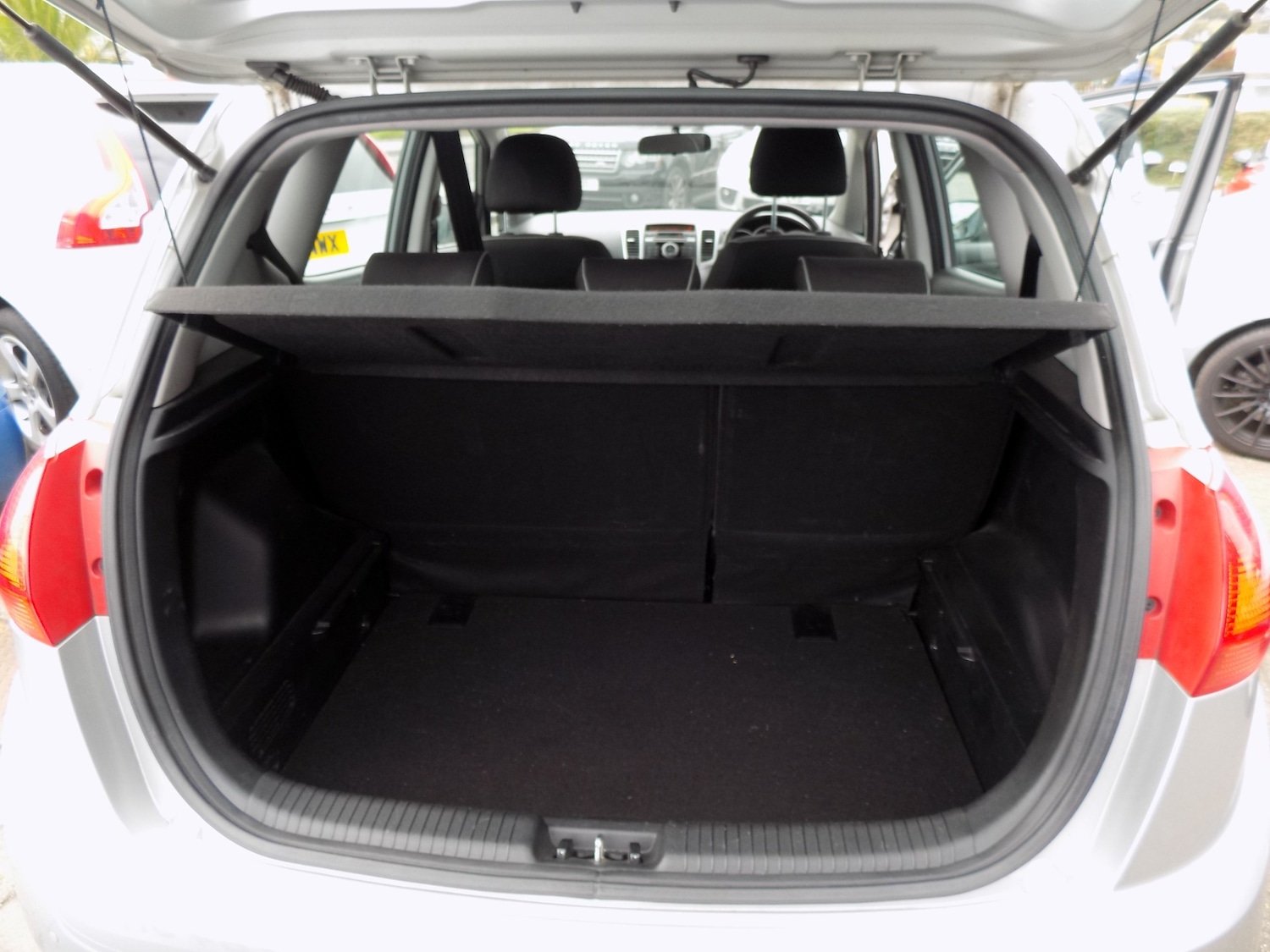 Used Kia Venga 2014 for sale - 76288674: Photo 12