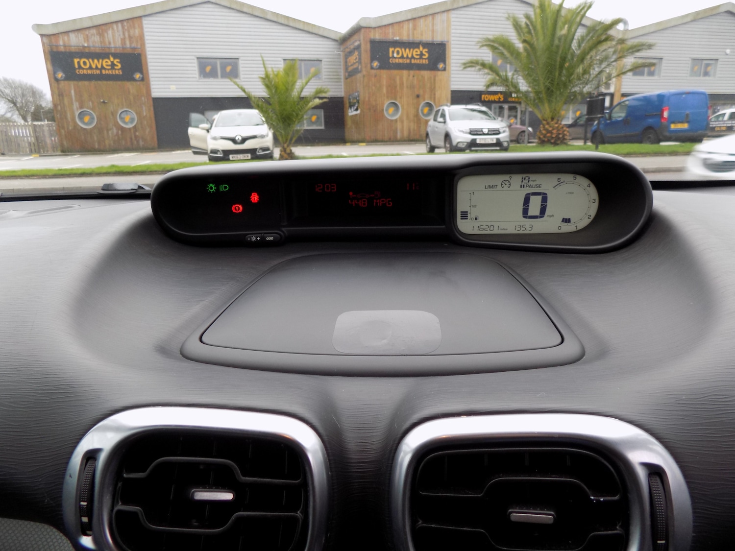 Used Citroen C3 Picasso 2010 for sale - 77011982: Photo 10