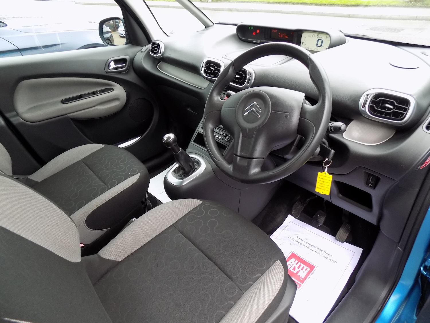 Used Citroen C3 Picasso 2010 for sale - 77011982: Photo 8