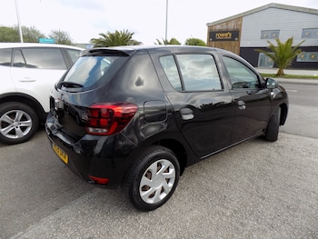 Used Dacia Sandero 2019 for sale - 78421030: Photo