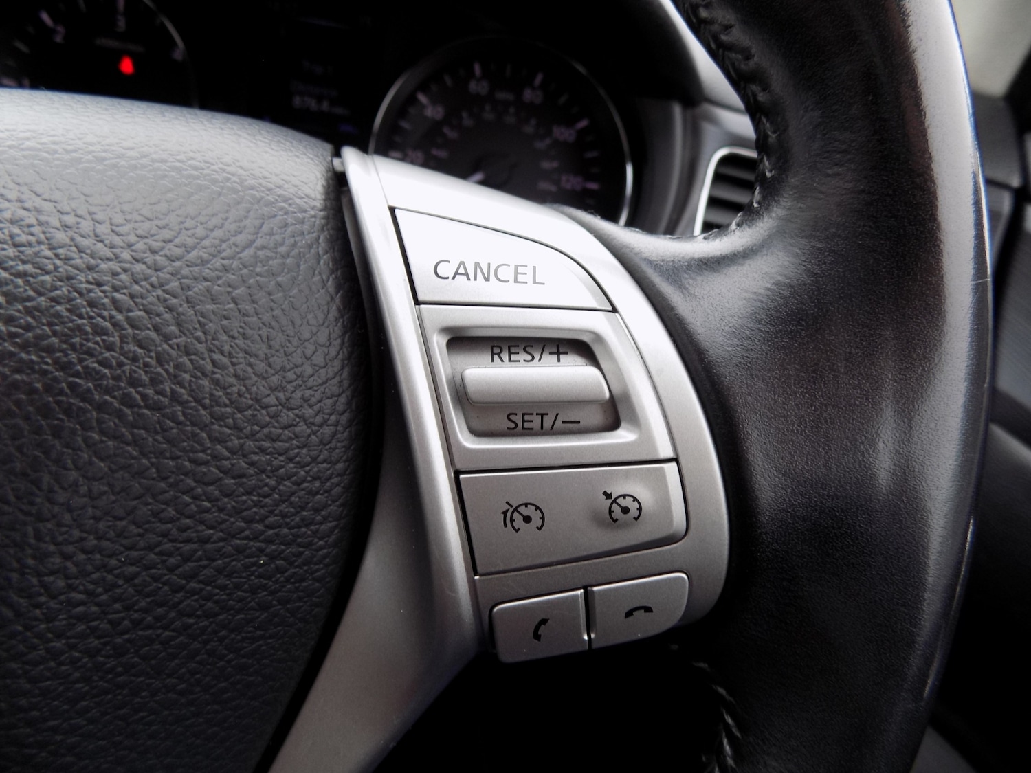 Used Nissan Pulsar 2015 for sale - 76230937: Photo 10