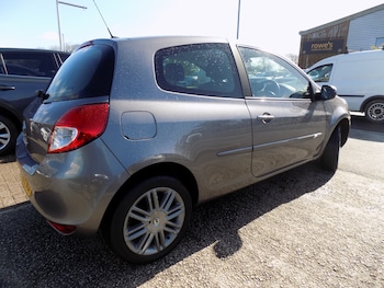 Used Renault Clio 2011 for sale - 77701945: Photo