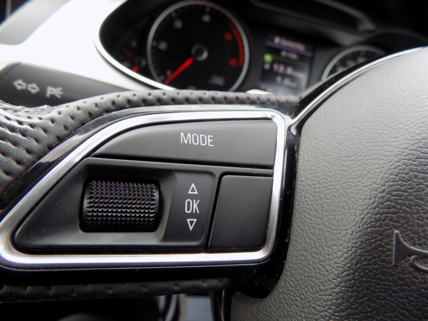 Used Audi A4 2014 for sale - 77462627: Photo 19