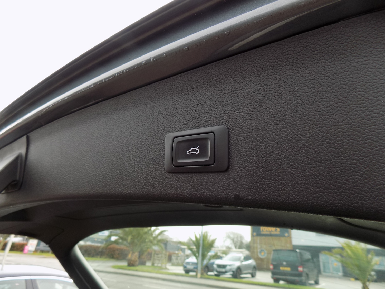 Used Audi A4 2014 for sale - 77462627: Photo 6