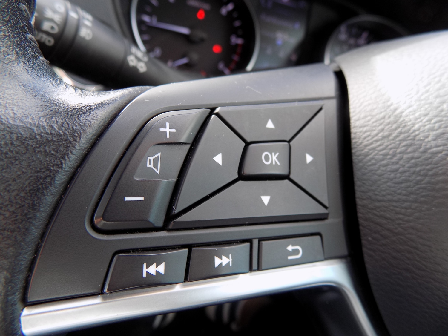 Used Nissan Qashqai 2018 for sale - 77460388: Photo 18