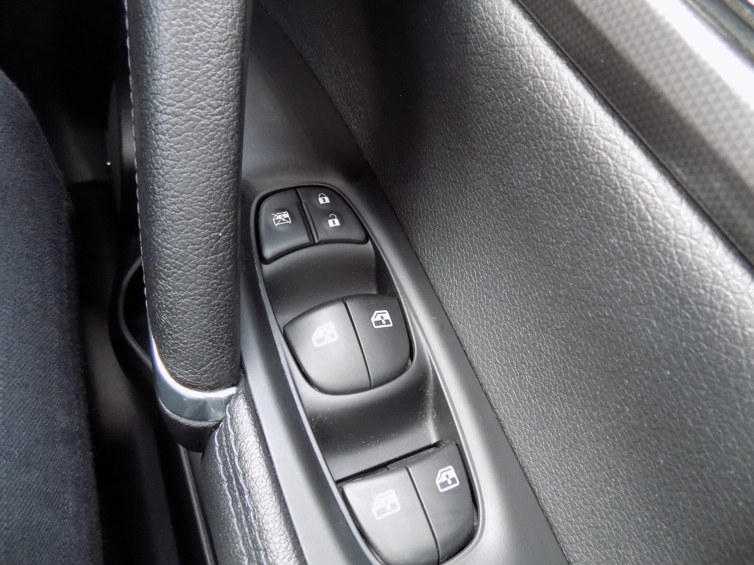 Used Nissan Qashqai 2018 for sale - 77460388: Photo 21