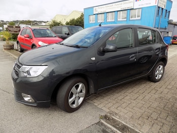 Used Dacia Sandero 2017 for sale - 75995463: Photo