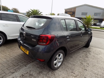 Used Dacia Sandero 2017 for sale - 75995463: Photo