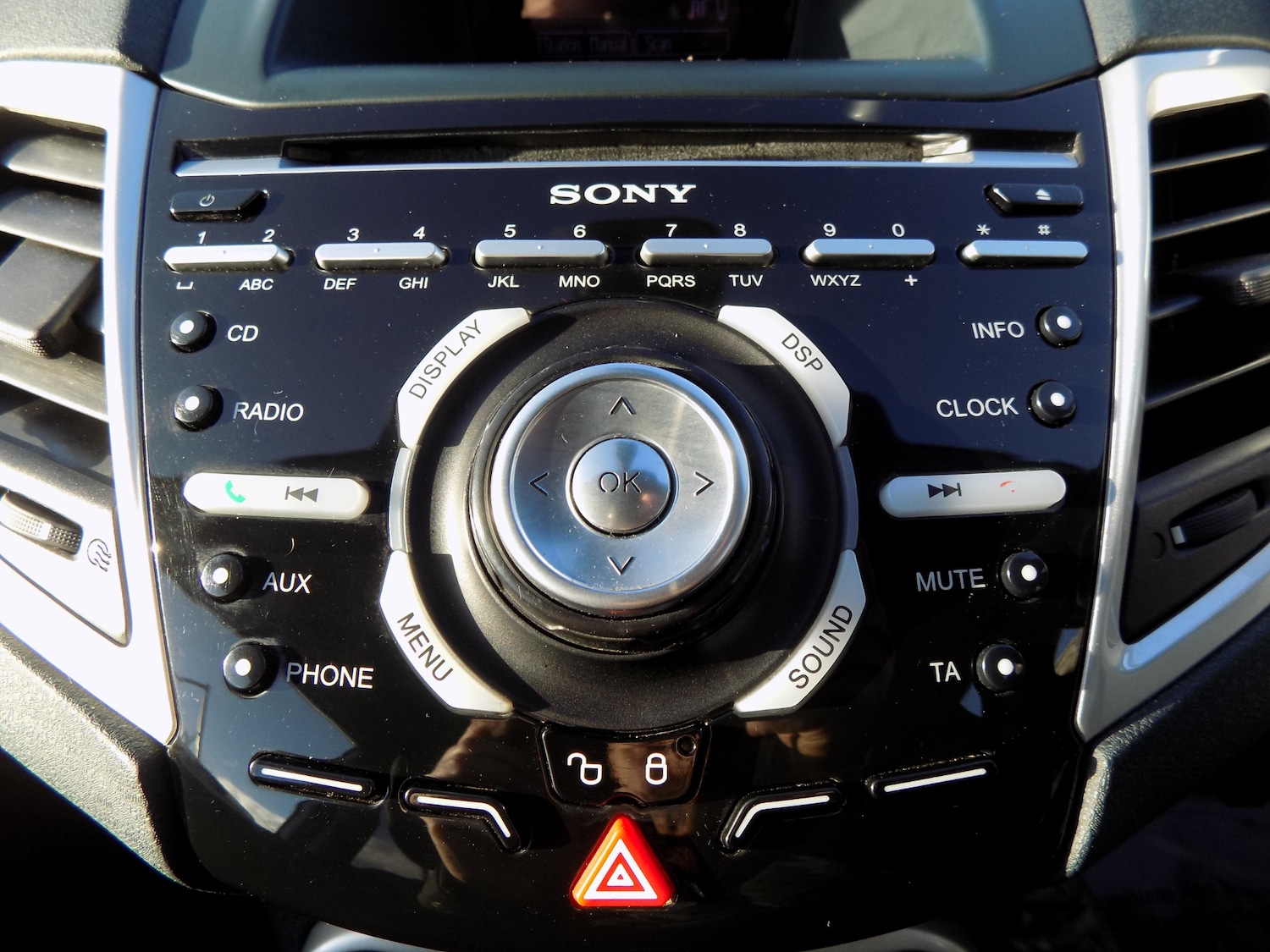 Used Ford Fiesta 2012 for sale - 76649786: Photo 11