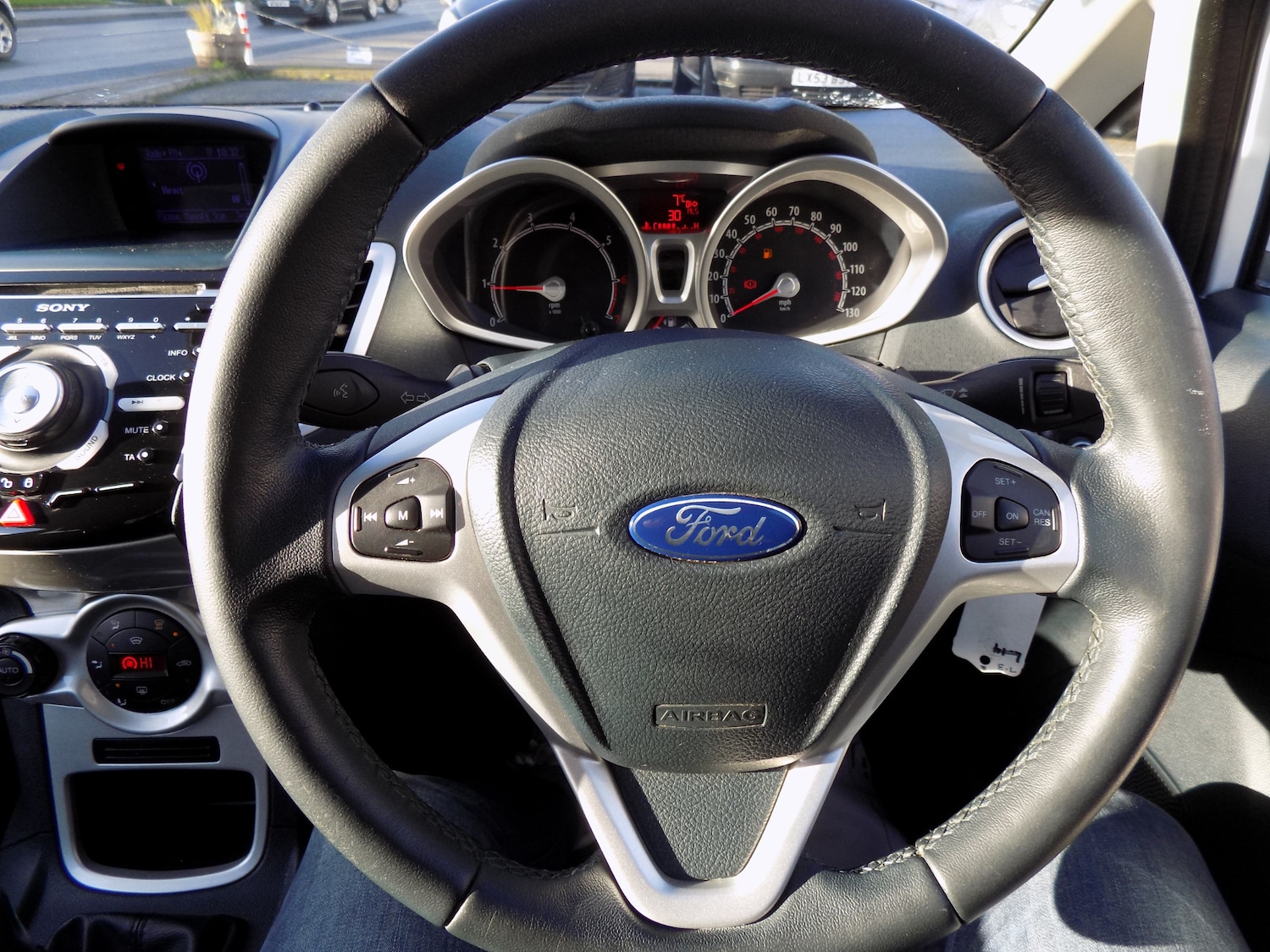 Used Ford Fiesta 2012 for sale - 76649786: Photo 9