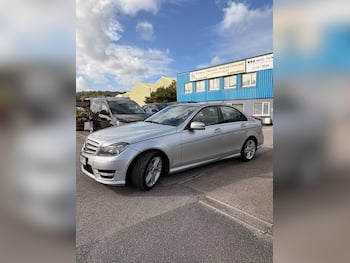 Used Mercedes-Benz C Class 2014 for sale - 79674180: Photo