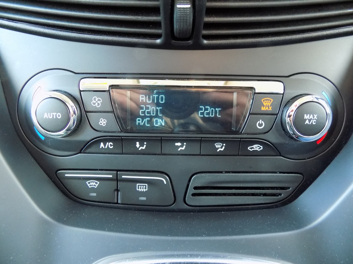 Used Ford C-Max 2015 for sale - 76382682: Photo 11