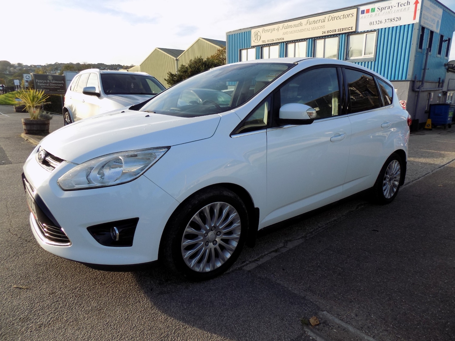 Used Ford C-Max 2015 for sale - 76382682: Photo 2