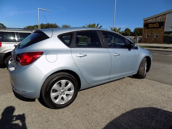 Used Vauxhall Astra 2015 for sale - 79156012: Photo