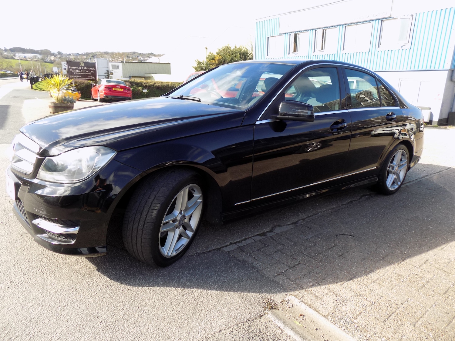 Used Mercedes-Benz C Class 2013 for sale - 77845066: Photo 2