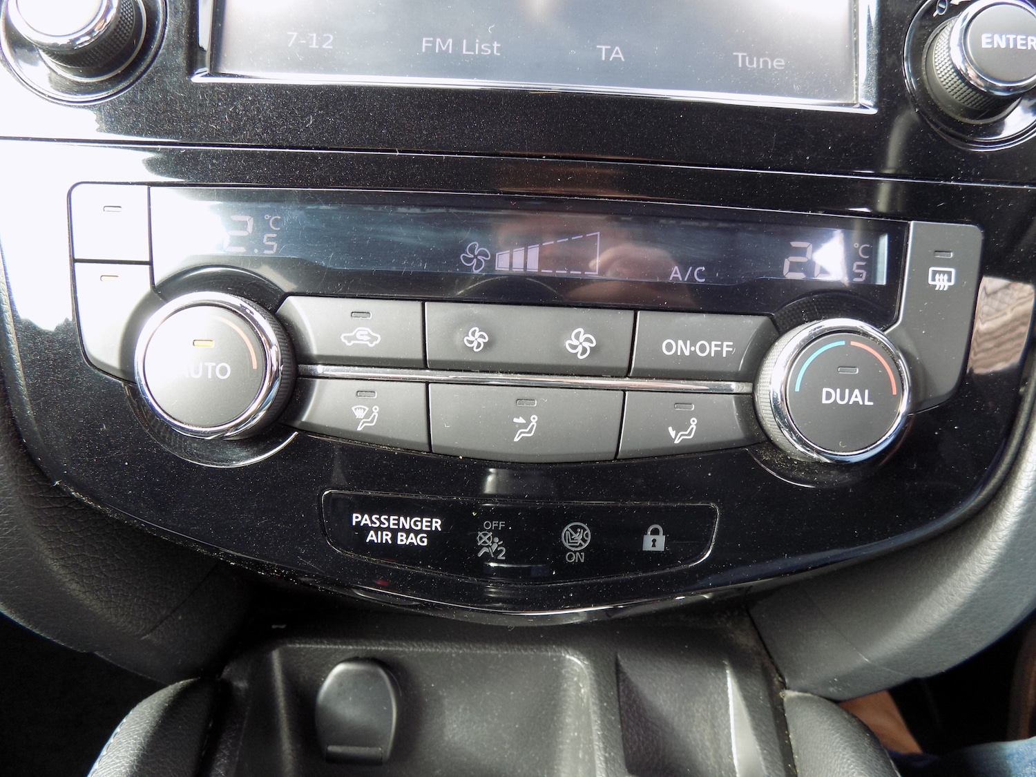 Used Nissan Qashqai 2015 for sale - 77593064: Photo 12