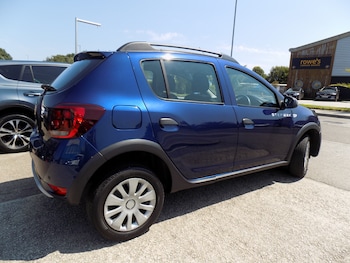 Used Dacia Sandero Stepway 2018 for sale - 79138083: Photo