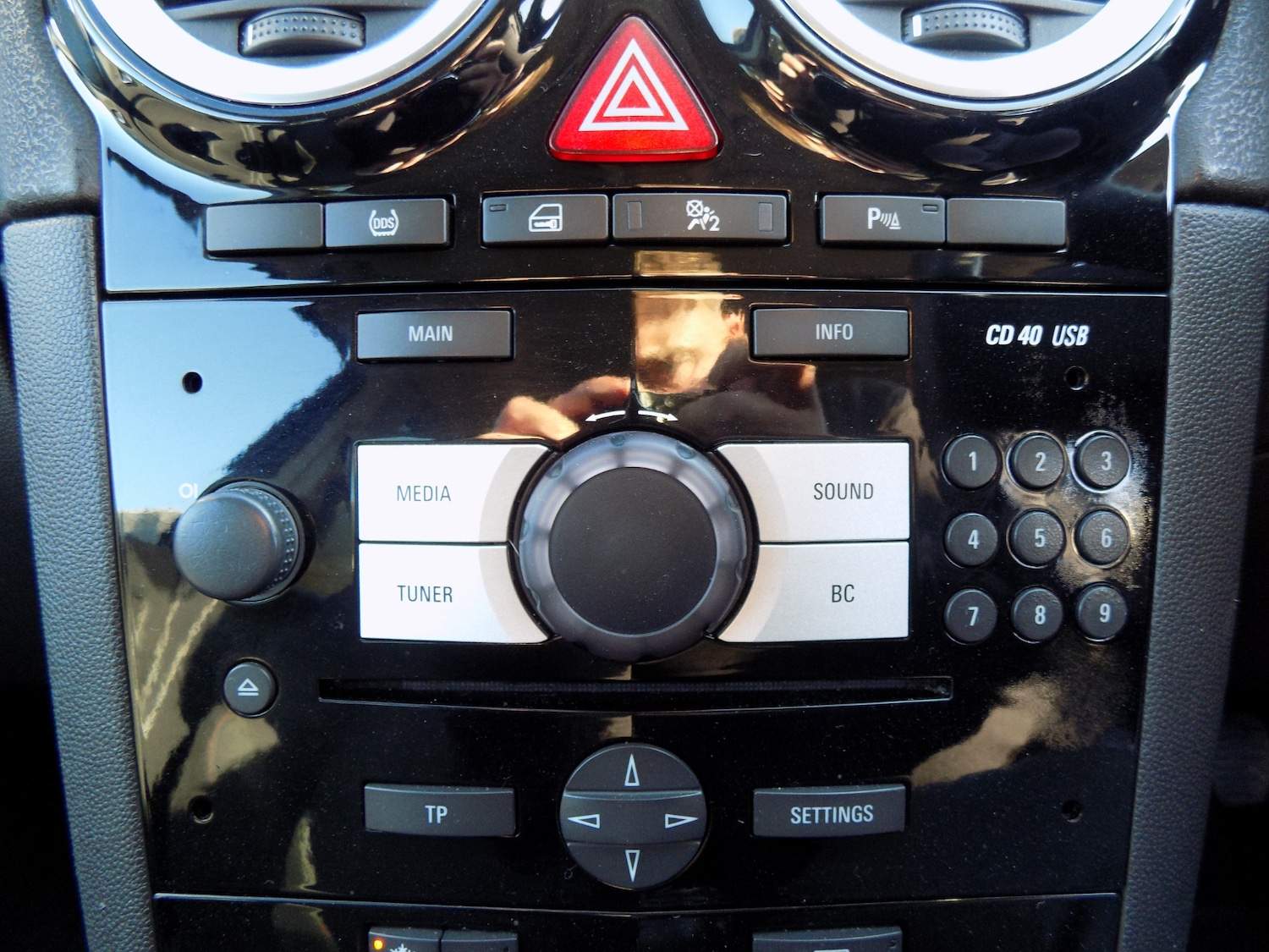 Used Vauxhall Corsa 2014 for sale - 77435342: Photo 10